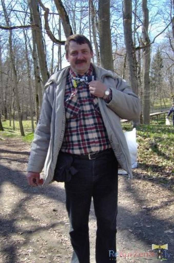 Piektdienas, 23. aprīļa, pēcpusdienā Cīravas pagasta pārvaldes darbinieki un talkas atbalstītāji sakopa "Ārsta mājas" apkārtni un daļu no parka teritorijas: grāba, tīrīja, zāģēja vecos zarus, turpat tos šķeldoja, attīrīja apkārtni no...