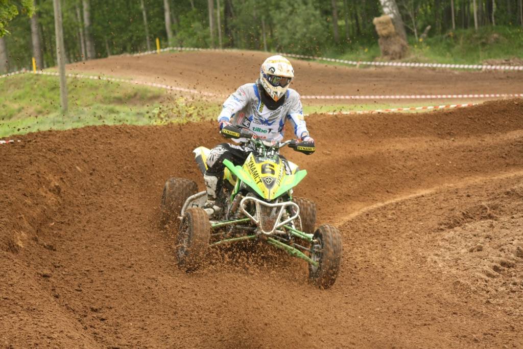 "Battery Superkausa 2010" otrais posms 23. maijā notika Misiņkalna mototrasē Aizputē.