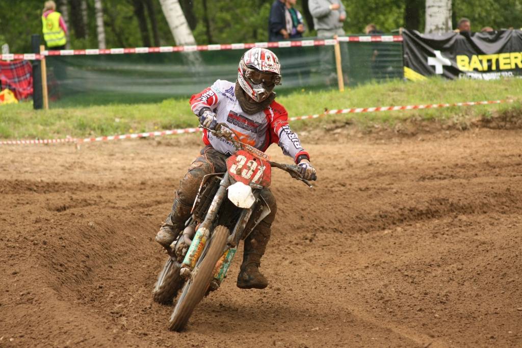 "Battery Superkausa 2010" otrais posms 23. maijā notika Misiņkalna mototrasē Aizputē.