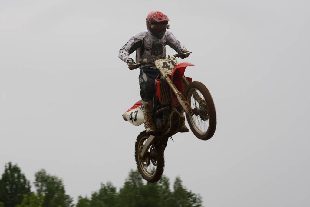"Battery Superkausa 2010" otrais posms 23. maijā notika Misiņkalna mototrasē Aizputē.