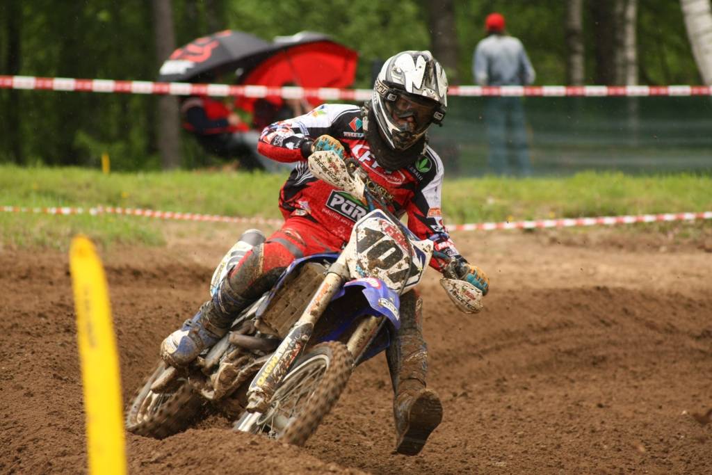 "Battery Superkausa 2010" otrais posms 23. maijā notika Misiņkalna mototrasē Aizputē.