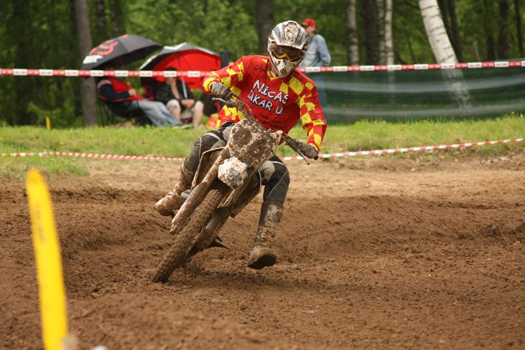 "Battery Superkausa 2010" otrais posms 23. maijā notika Misiņkalna mototrasē Aizputē.