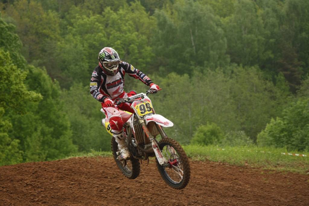 "Battery Superkausa 2010" otrais posms 23. maijā notika Misiņkalna mototrasē Aizputē.