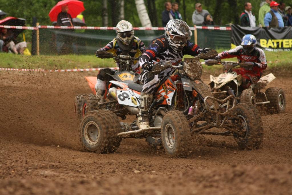 "Battery Superkausa 2010" otrais posms 23. maijā notika Misiņkalna mototrasē Aizputē.