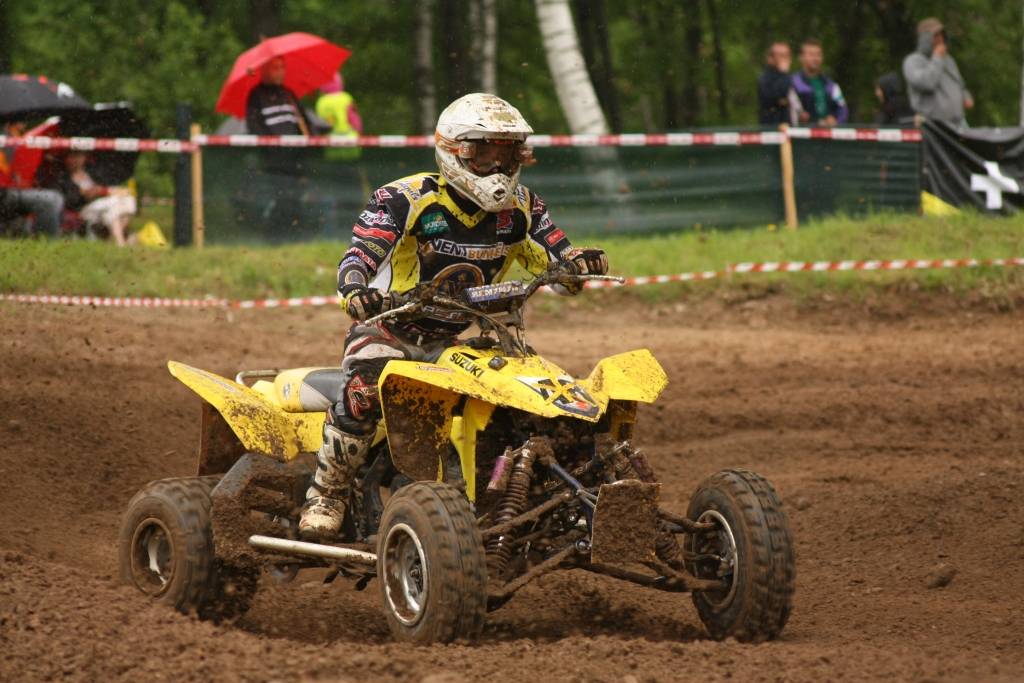 "Battery Superkausa 2010" otrais posms 23. maijā notika Misiņkalna mototrasē Aizputē.