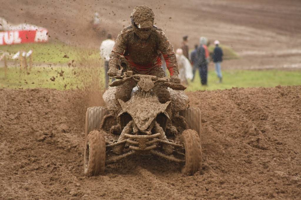 "Battery Superkausa 2010" otrais posms 23. maijā notika Misiņkalna mototrasē Aizputē.
