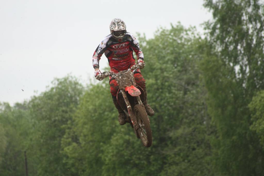 "Battery Superkausa 2010" otrais posms 23. maijā notika Misiņkalna mototrasē Aizputē.