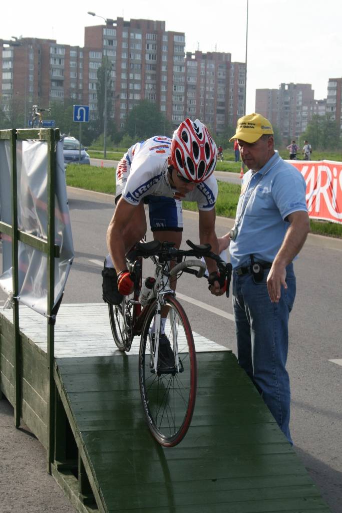 Lietuvas pilsētā Klaipēdā pagājušajā nedēļā notika starptautiskas sacensības riteņbraukšanā, kas pulcēja sportistus no Lietuvas, Latvijas, Igaunijas, Somijas, Polijas un Krievijas.
Autors: Uldis Dobelis