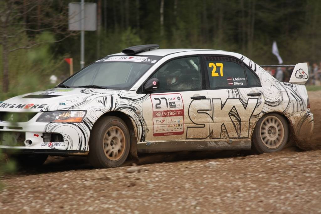 Bildes no Latvijas autorallija čempionāta trešā posma - rallija "BTA Rally Talsi 2010", kas 15. un 16. maijā notika Talsu apkārtnes ceļos.