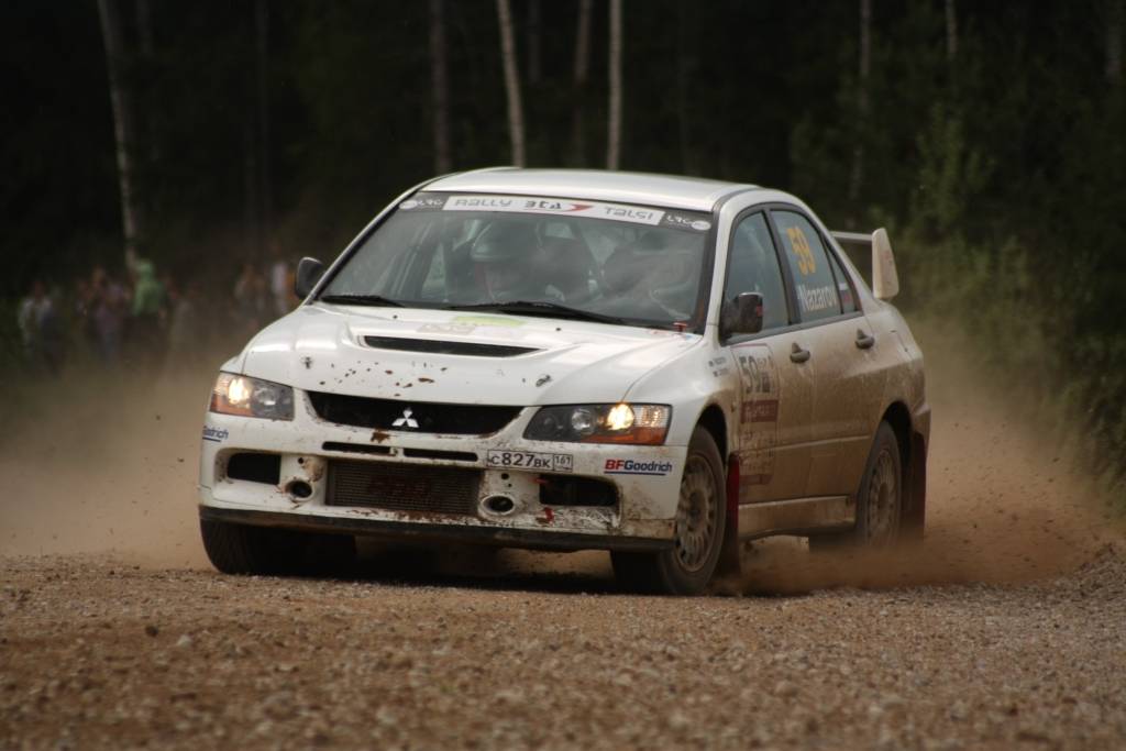 Bildes no Latvijas autorallija čempionāta trešā posma - rallija "BTA Rally Talsi 2010", kas 15. un 16. maijā notika Talsu apkārtnes ceļos.