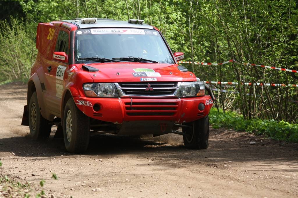 Bildes no Latvijas autorallija čempionāta trešā posma - rallija "BTA Rally Talsi 2010", kas 15. un 16. maijā notika Talsu apkārtnes ceļos.