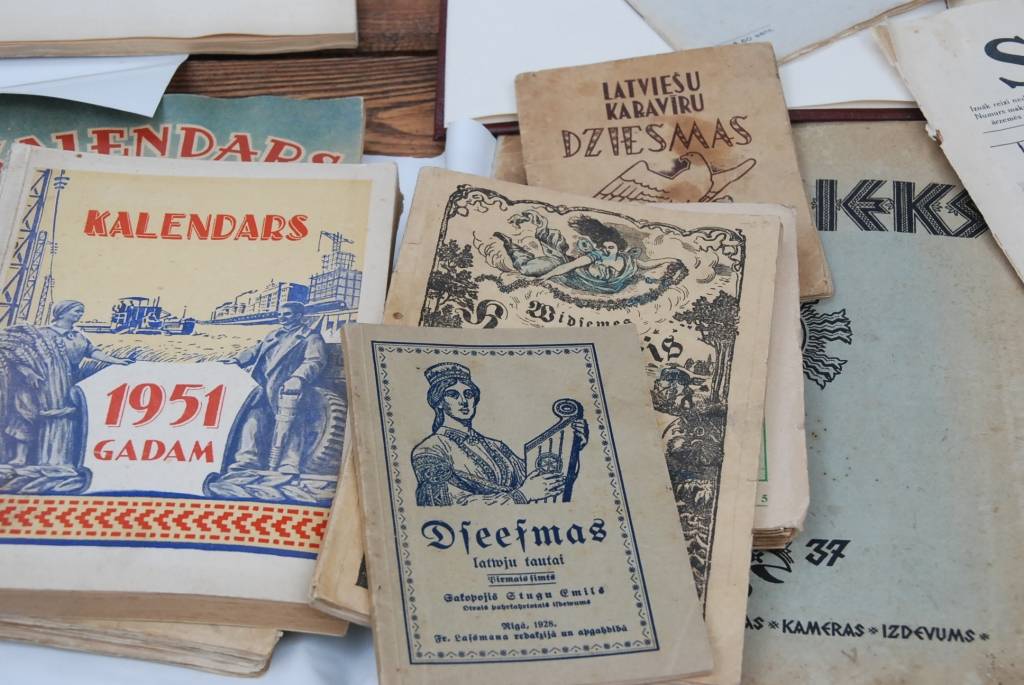 Liepājas muzeja dārzā Muzeju naktī pirmo reizi darbojās antīko un mākslas priekšmetu tirdziņš un “Europa City Amrita Hotel” restorāna “Oskars” ekoloģiskā virtuve, muzeja telpās un apkārtnē – senu un mūsdienīgu lietu izstādes, bija dažādas...