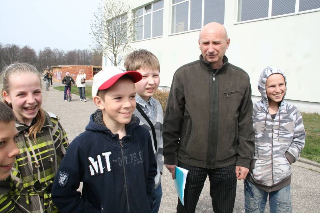 Aizputes, Grobiņas, Priekules, Rucavas un Liepājas skolu bērni Liepājā sacenšas Jauno satiksmes dalībnieku foruma Liepājas pilsētas un novadu sacensību posmā.
Autors: Uldis Dobelis