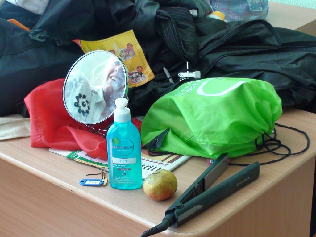 Saviļņojošie koncerti bija X Latvijas skolu jaunatnes dziesmu un deju svētku skatītājiem redzamā puse. Taču dalībnieki nedēļu vadīja smagos mēģinājumos. Tomēr viņi atrada laiku arī izklaidei un atpūtai. 
Autors: Iluta Dreimane