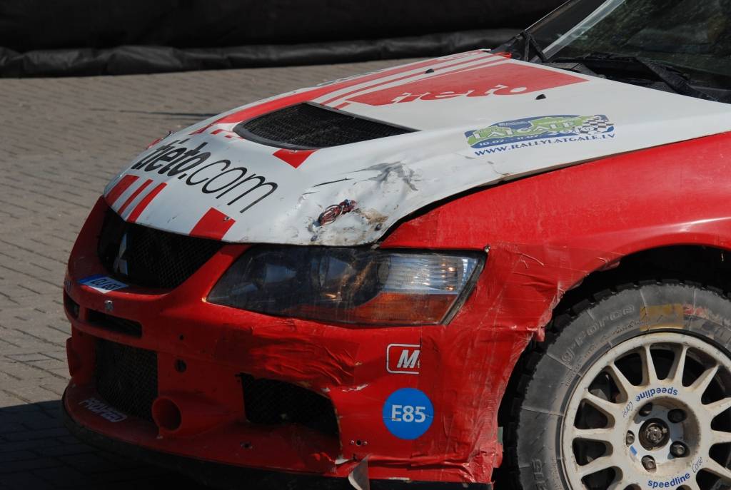 Izturīgākie rallisti svētdien, 11. jūlijā, Rēzeknes centrā tika pie intervijām Latvijas autorallija čempionāta piektajā posmā - rallijā "Latgale 2010".
Autors: Uldis Dobelis