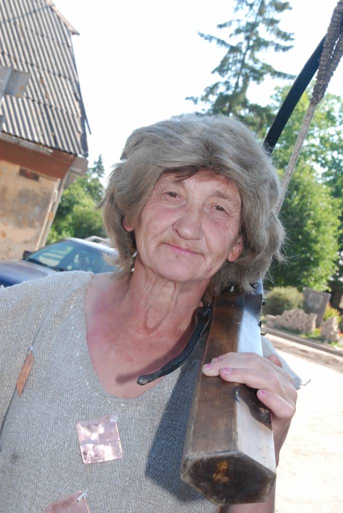 Šodien, 10. jūlijā, Durbē notiek svētki "Durbes kaujai - 750". Jau no paša rīta darbojas amatnieku tirgus, uzstājas Latvijas un Lietuvas folkloras ansambļi, deju kolektīvi. Pēcpusdienā svētku programmā būs sadaļas "Dižās cīņas atbalsis",...