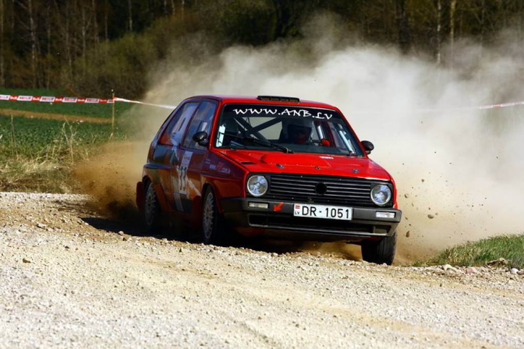 1600 klases līderi Nauris Bruņinieks/Agnese Ozoliņa („VW Golf II”). 
Autors: Dace Janova / Fotoaģentūra 4rati