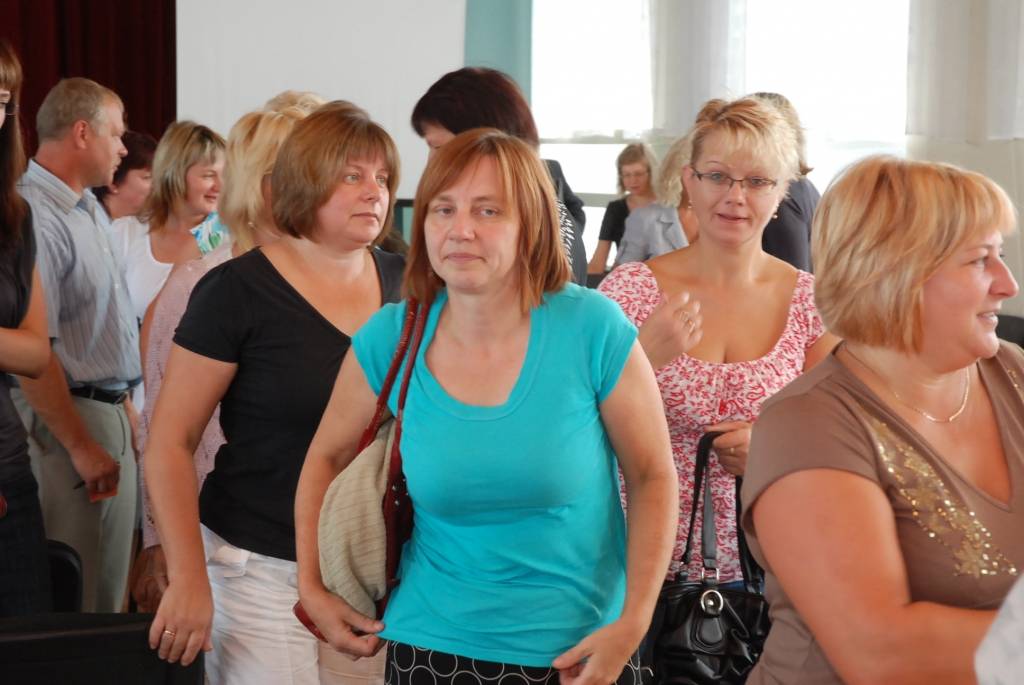 Ar atvērto durvju dienu 54 Latvijas skolās noslēgusies dabaszinātņu un matemātikas nedēļa “Domā citādāk! Eksaktāk!”. Starp desmit Kurzemes skolām, kas savas durvis vēra ikvienam interesentam, bija arī Grobiņas ģimnāzija, Liepājas Valsts 1....
Autors: Iluta Dreimane