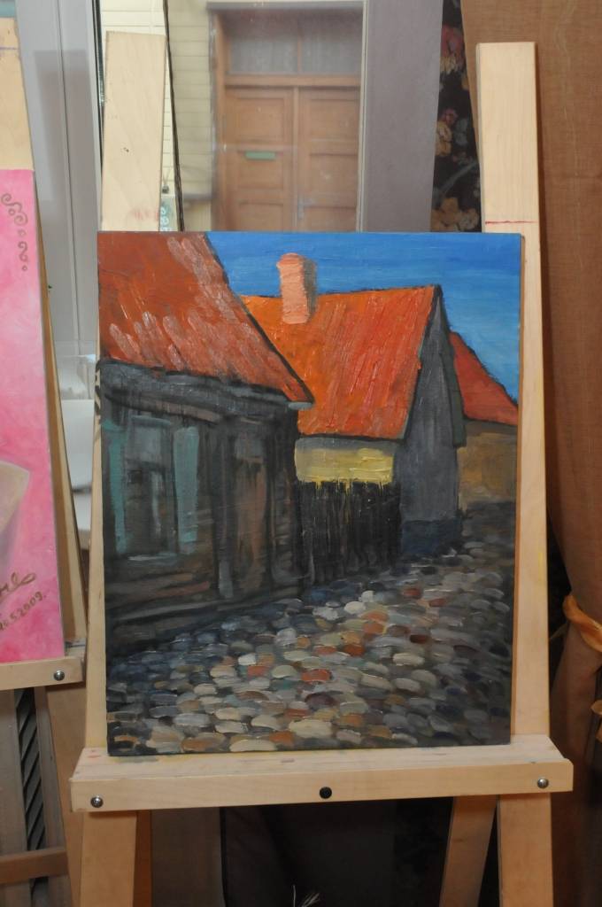 Līdz 8. decembrim, kad pulksten 18 "Tējas istabā" notiks labdarības izsole, var nolūkot solīšanas vērtus objektus, kā arī vēl atnest kādu darinājumu. iegūtie līdzekļi tiks ziedoti Liepājas reģionālās slimnicas bērnu paliatīvās mājas...
Autors: Ilze Vainovska