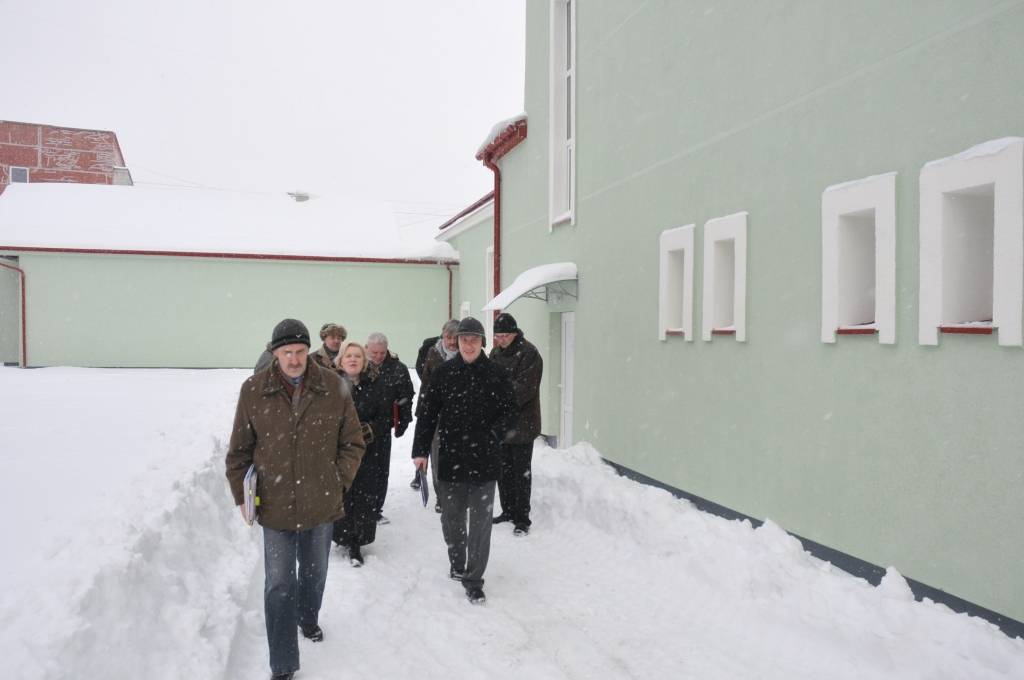 Liepājas domes Būvvaldes speciālisti un celtnieku pārstāvji novērtē SIA Hercogs L  veikumu
Autors: Uldis Dobelis