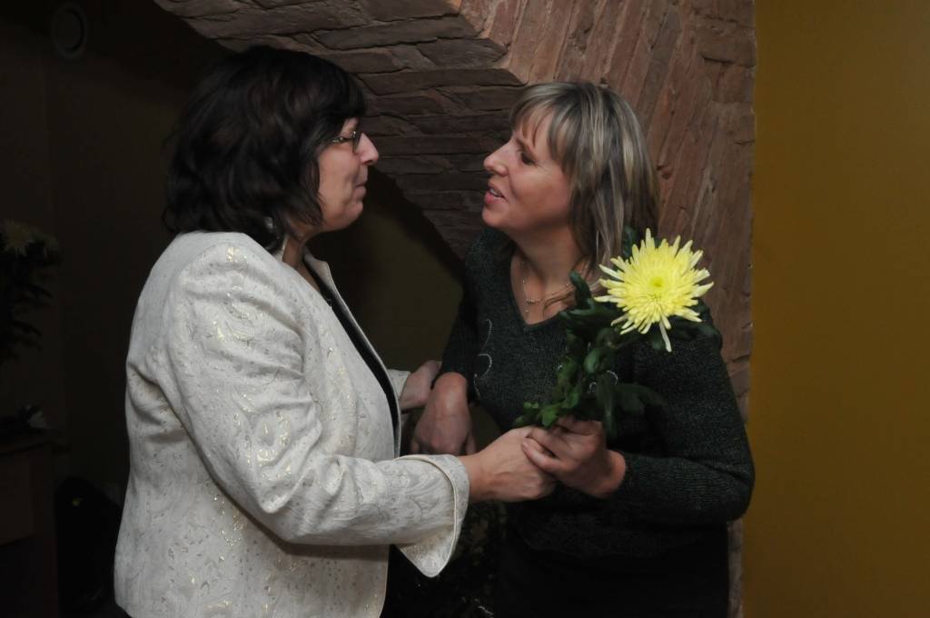 Kādreizējā virtuve Kalētu pamatskolas ēkas pagrabā ir pārvērtusies par jauniešiem tīkamu atpūtas vietu. Tā tapusi, pateicoties pagasta ļaužu entuziasmam, Priekules novada domes līdzfinansējumam un vietējās iniciatīvas grupas prasmei...
Autors: Anita Platace