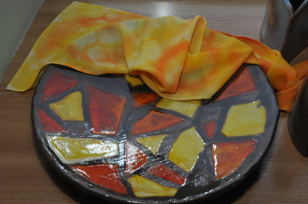 Aizputē “Mētras mājā” līdz Ziemassvētkiem apskatāma deviņu Rīgas Tautas lietišķās mākslas studiju izstāde, kurā skatāmi adījumi, tamborējumi, audumi, metālkalumi, pinumi, keramika un ādas plastikas darbi. Rīdzinieki uz Aizputi veduši...
Autors: Iluta Dreimane