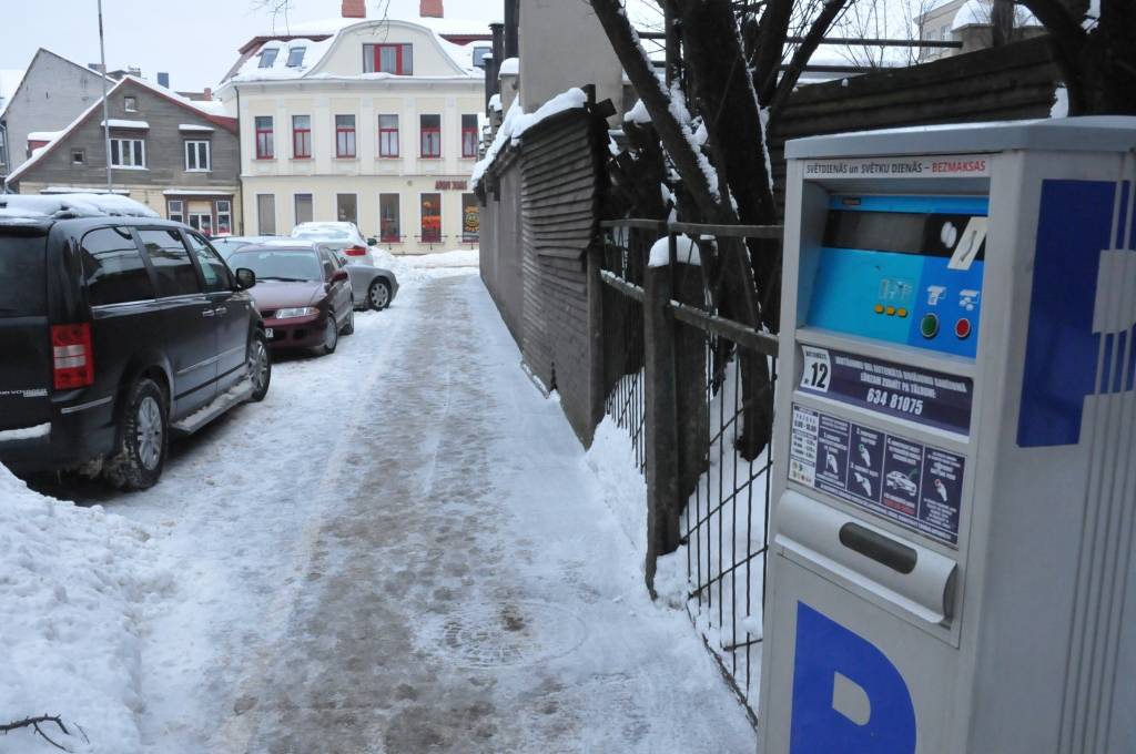Autors: Dainis Ģelzis