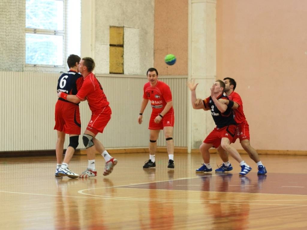 Handbola komanda "Vaiņode" 23. janvārī savā laukumā Latvijas handbola virslīgas čempionāta spēlē ar 31:46 (16:28) zaudēja pašreizējiem čempioniem "LSPA".