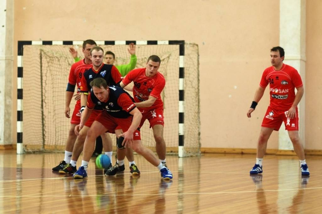 Handbola komanda "Vaiņode" 23. janvārī savā laukumā Latvijas handbola virslīgas čempionāta spēlē ar 31:46 (16:28) zaudēja pašreizējiem čempioniem "LSPA".
