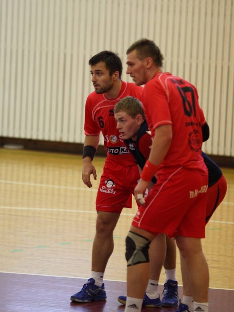 Handbola komanda "Vaiņode" 23. janvārī savā laukumā Latvijas handbola virslīgas čempionāta spēlē ar 31:46 (16:28) zaudēja pašreizējiem čempioniem "LSPA".