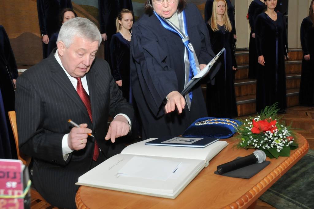 Pirmdien, 14. februārī, Liepājas Universitātē notika jaunā rektora Jāņa Rimšāna inaugurācijas ceremonija.

Autors: ReKurZeme, portāls