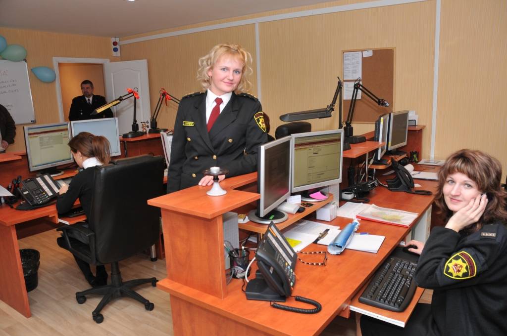No 1. februāra Liepājā darbu uzsācis Valsts ugunsdzēsības un glābšanas dienesta (VUGD) Kurzemes reģiona sakaru centrs. Tur ievērojami uzlabojušies darba apstākļi, jo sakaru centrs atrodas mūsdienīgās un nupat izremontētās telpās. Telpas...
Autors: ReKurZeme, portāls