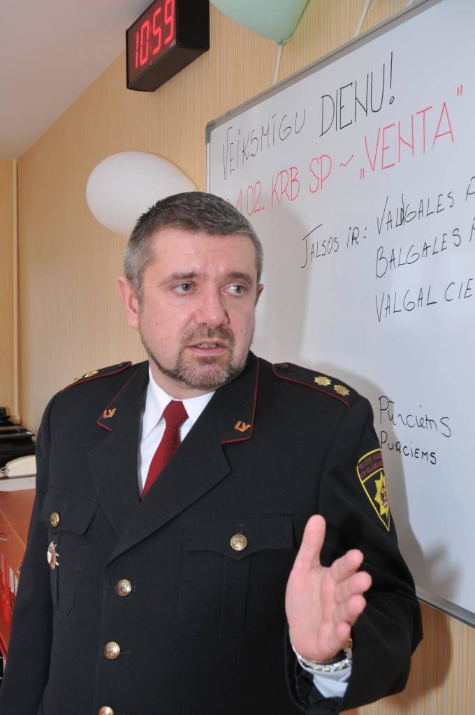 No 1. februāra Liepājā darbu uzsācis Valsts ugunsdzēsības un glābšanas dienesta (VUGD) Kurzemes reģiona sakaru centrs. Tur ievērojami uzlabojušies darba apstākļi, jo sakaru centrs atrodas mūsdienīgās un nupat izremontētās telpās. Telpas...
Autors: ReKurZeme, portāls