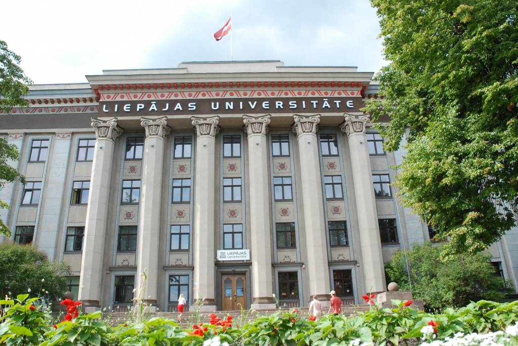 Autors: Dainis Ģelzis