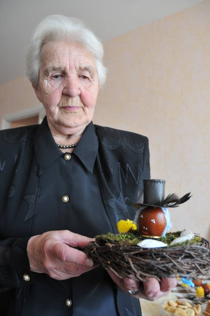 No Klusās nedēļas uz 27. aprīli bija pārcelts Lieldienu svinēšanas pasākums Karostas pensionāru dienas centrā. Rokdarbnieces izrādīja jaunāko veikumu un Lieldienu tematikai veltītus darbus. Ar dziesmām klātesošos priecēja ansamblis...
Autors: Ilze Vainovska