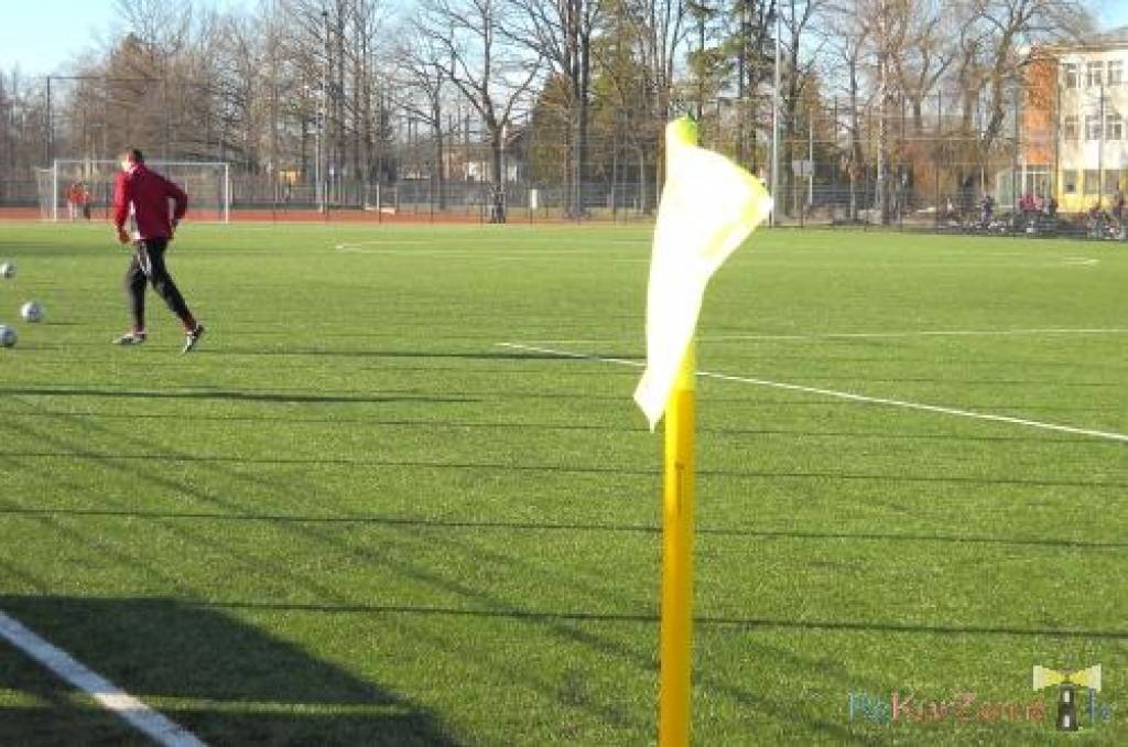 "Liepājas metalurga" futbolisti trešdien, 13. aprīlī, Zemgales Olimpiskajā centrā Jelgavā Latvijas virslīgas futbola čempionāta trešās kārtas spēlē ar 3:1 (2:1) uzvarēja futbola klubu "Jelgava".
Piedāvājam fotoreportāžu.
Interesanti, ka...
Autors: ReKurZeme, portāls