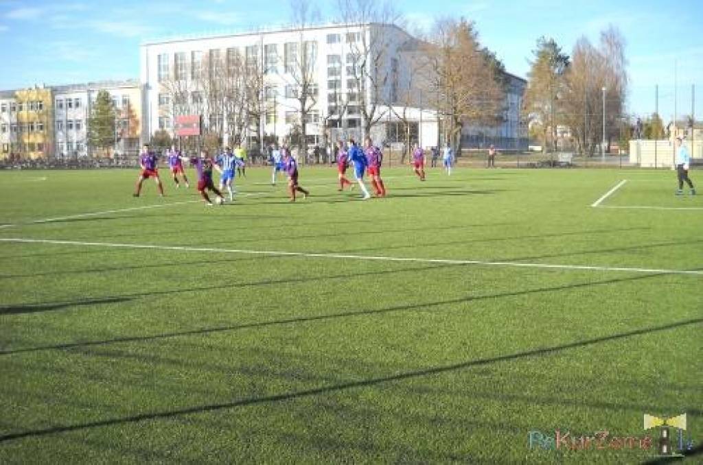 "Liepājas metalurga" futbolisti trešdien, 13. aprīlī, Zemgales Olimpiskajā centrā Jelgavā Latvijas virslīgas futbola čempionāta trešās kārtas spēlē ar 3:1 (2:1) uzvarēja futbola klubu "Jelgava".
Piedāvājam fotoreportāžu.
Interesanti, ka...
Autors: ReKurZeme, portāls