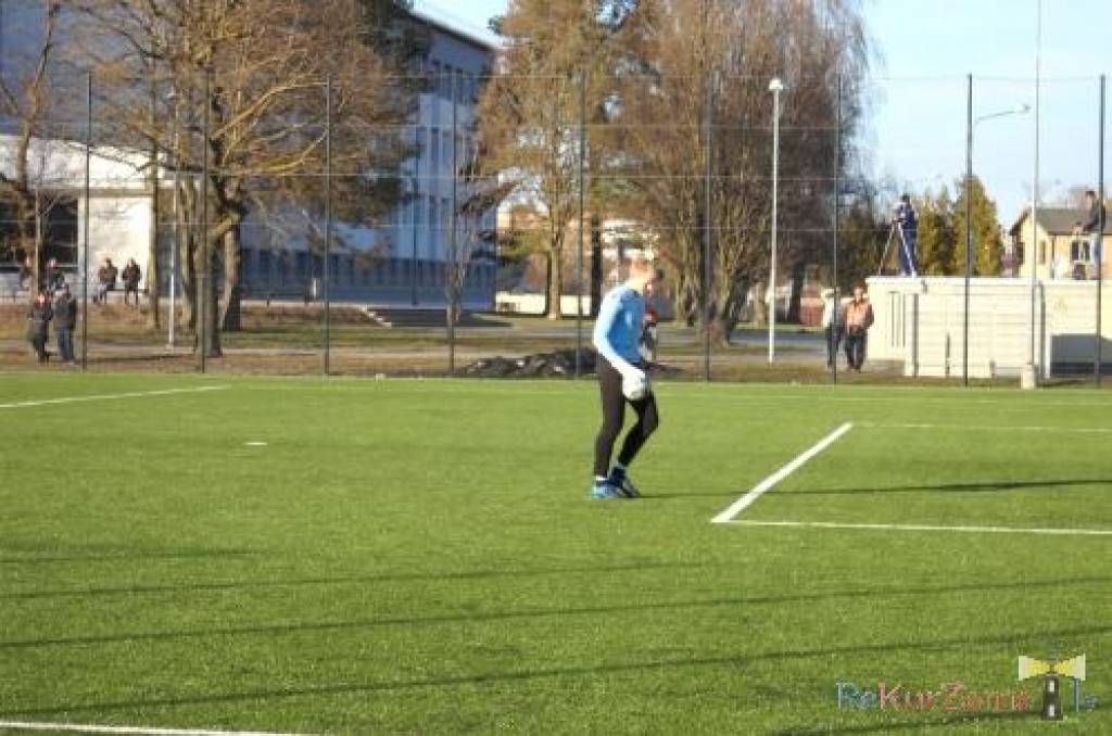 "Liepājas metalurga" futbolisti trešdien, 13. aprīlī, Zemgales Olimpiskajā centrā Jelgavā Latvijas virslīgas futbola čempionāta trešās kārtas spēlē ar 3:1 (2:1) uzvarēja futbola klubu "Jelgava".
Piedāvājam fotoreportāžu.
Interesanti, ka...
Autors: ReKurZeme, portāls