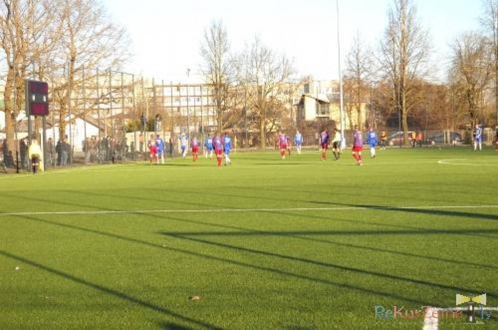"Liepājas metalurga" futbolisti trešdien, 13. aprīlī, Zemgales Olimpiskajā centrā Jelgavā Latvijas virslīgas futbola čempionāta trešās kārtas spēlē ar 3:1 (2:1) uzvarēja futbola klubu "Jelgava".
Piedāvājam fotoreportāžu.
Interesanti, ka...
Autors: ReKurZeme, portāls