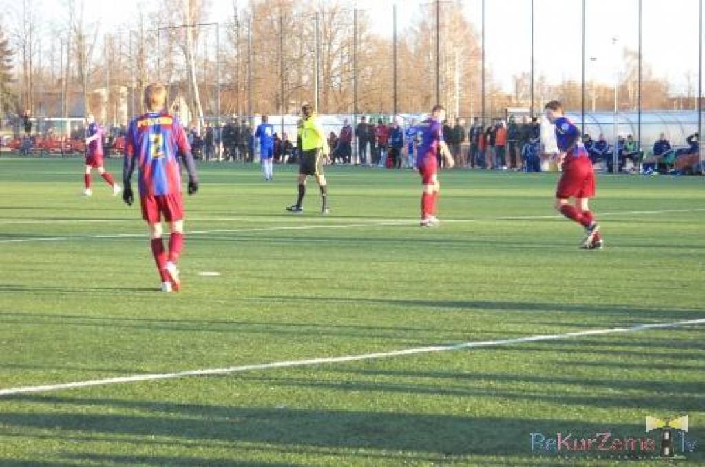 "Liepājas metalurga" futbolisti trešdien, 13. aprīlī, Zemgales Olimpiskajā centrā Jelgavā Latvijas virslīgas futbola čempionāta trešās kārtas spēlē ar 3:1 (2:1) uzvarēja futbola klubu "Jelgava".
Piedāvājam fotoreportāžu.
Interesanti, ka...
Autors: ReKurZeme, portāls