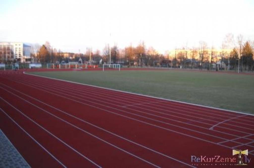 "Liepājas metalurga" futbolisti trešdien, 13. aprīlī, Zemgales Olimpiskajā centrā Jelgavā Latvijas virslīgas futbola čempionāta trešās kārtas spēlē ar 3:1 (2:1) uzvarēja futbola klubu "Jelgava".
Piedāvājam fotoreportāžu.
Interesanti, ka...
Autors: ReKurZeme, portāls
