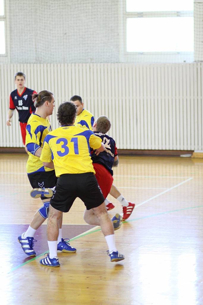 "Vaiņodes" handbolisti Latvijas kausa izcīņas ceturtdaļfināla pirmajā spēlē savā laukumā ar 27:26 uzvarēja "RTU".