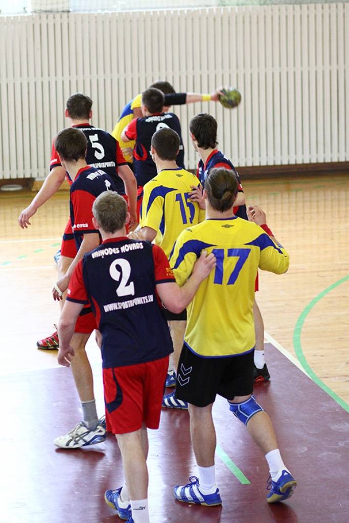 "Vaiņodes" handbolisti Latvijas kausa izcīņas ceturtdaļfināla pirmajā spēlē savā laukumā ar 27:26 uzvarēja "RTU".
