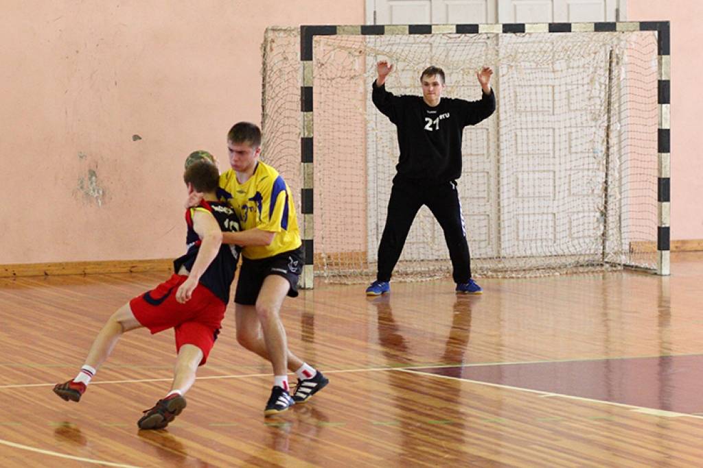 "Vaiņodes" handbolisti Latvijas kausa izcīņas ceturtdaļfināla pirmajā spēlē savā laukumā ar 27:26 uzvarēja "RTU".