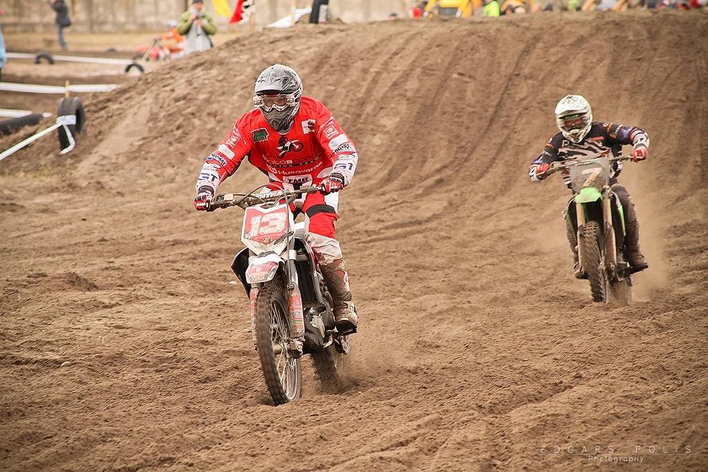 3. aprīlī "Laumas" trasē Liepājā notika Latvijas motokrosa sezonas atklāšanas sacensības "Kurzemes katls 2011".