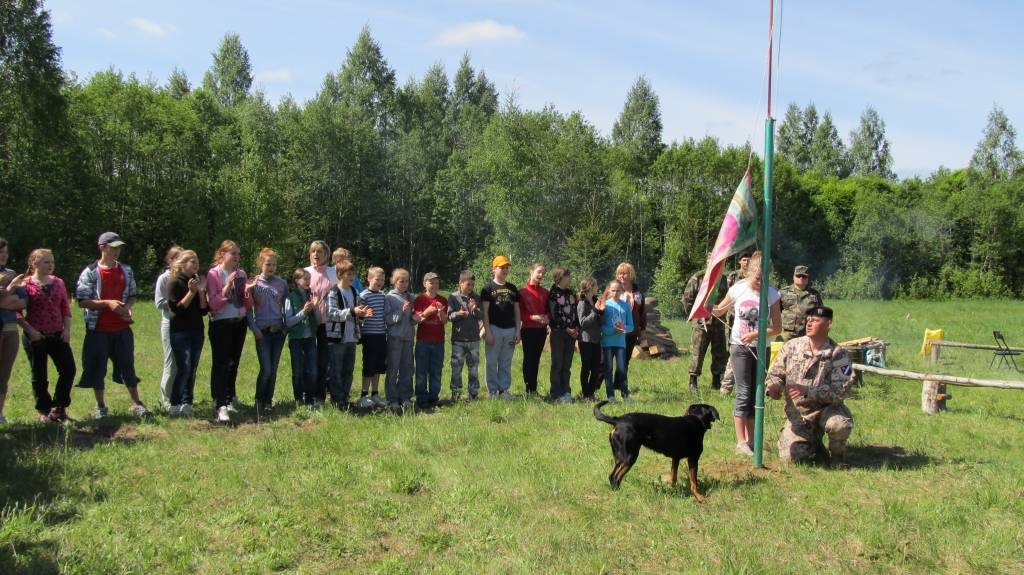 26. un 27.maijā Kalētos notika Tūrisma dienas, kurās piedalījās visi pamatskolas 1.-9.klases skolēni. Pasākumu atbalstīja pašvaldība, sadarbojoties ar Zemessardzes 44. kājnieku bataljonu. Skolēni kājām devās uz plānoto apmetnes vietu, kur...
Autors: Ilze Vainovska