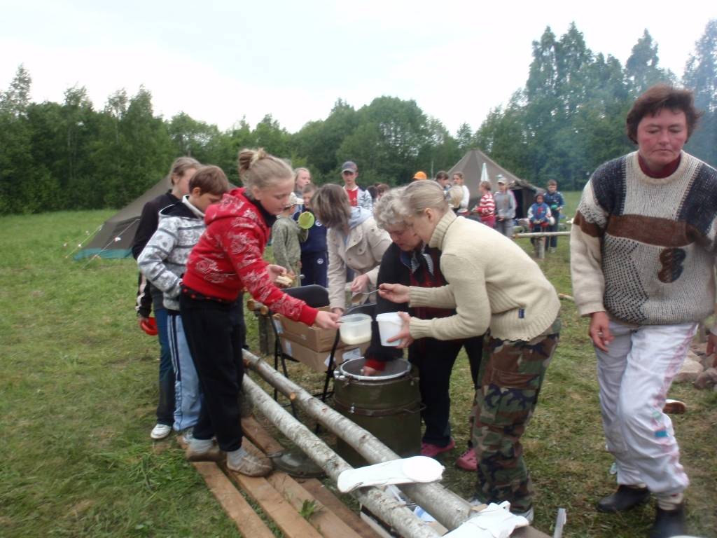 26. un 27.maijā Kalētos notika Tūrisma dienas, kurās piedalījās visi pamatskolas 1.-9.klases skolēni. Pasākumu atbalstīja pašvaldība, sadarbojoties ar Zemessardzes 44. kājnieku bataljonu. Skolēni kājām devās uz plānoto apmetnes vietu, kur...
Autors: Ilze Vainovska