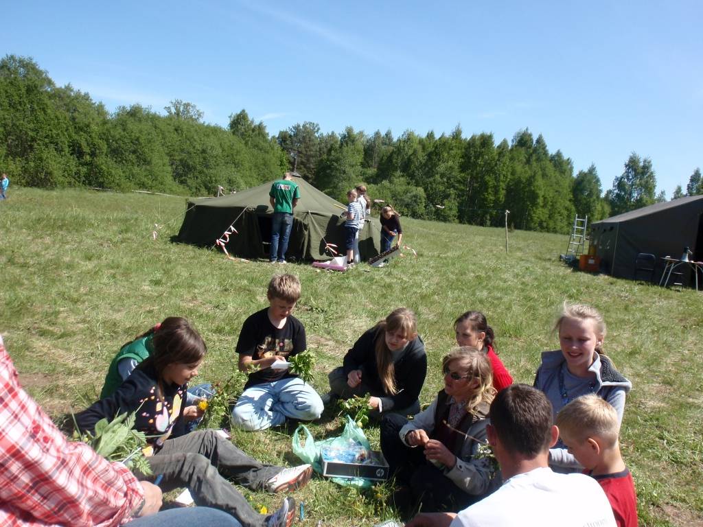 26. un 27.maijā Kalētos notika Tūrisma dienas, kurās piedalījās visi pamatskolas 1.-9.klases skolēni. Pasākumu atbalstīja pašvaldība, sadarbojoties ar Zemessardzes 44. kājnieku bataljonu. Skolēni kājām devās uz plānoto apmetnes vietu, kur...
Autors: Ilze Vainovska