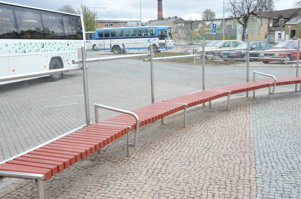 Uzņēmums "Ceļu, tiltu būvnieks", kas veic rekonstrukciju Liepājas stacijas laukumā, ir iesniedzis pašvaldībā darbu pabeigšanu apliecinošus dokumentus.
Tomēr objekta nodošana ekspluatācijā paredzēta nākamās nedēļas beigās, portālam...
Autors: ReKurZeme, portāls