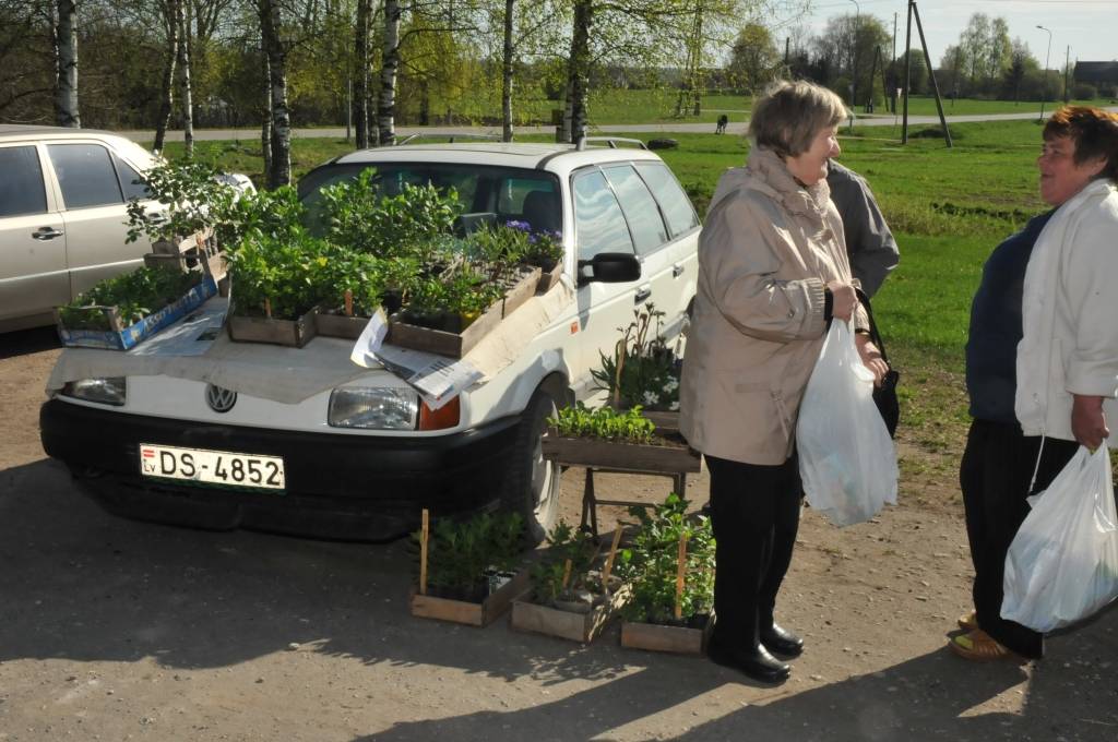 Aizvadītās nedēļas nogalē paviesojāmies Grobiņas, Durbes un Priekules novados. Piedāvājam foto no pavasara tirdziņa un Lielās talkas.
Autors: ReKurZeme, portāls